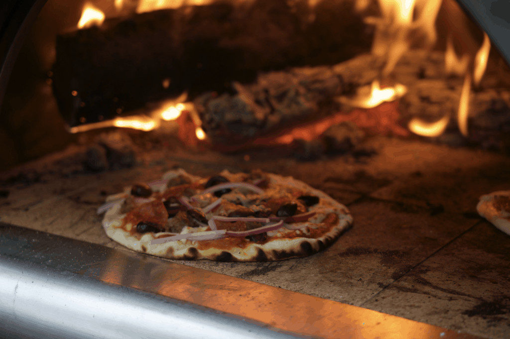 AI in e-commerce example: domino's pizza