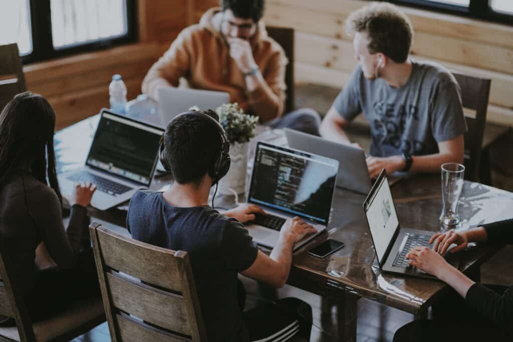 When is JointJS+ the smarter choice?