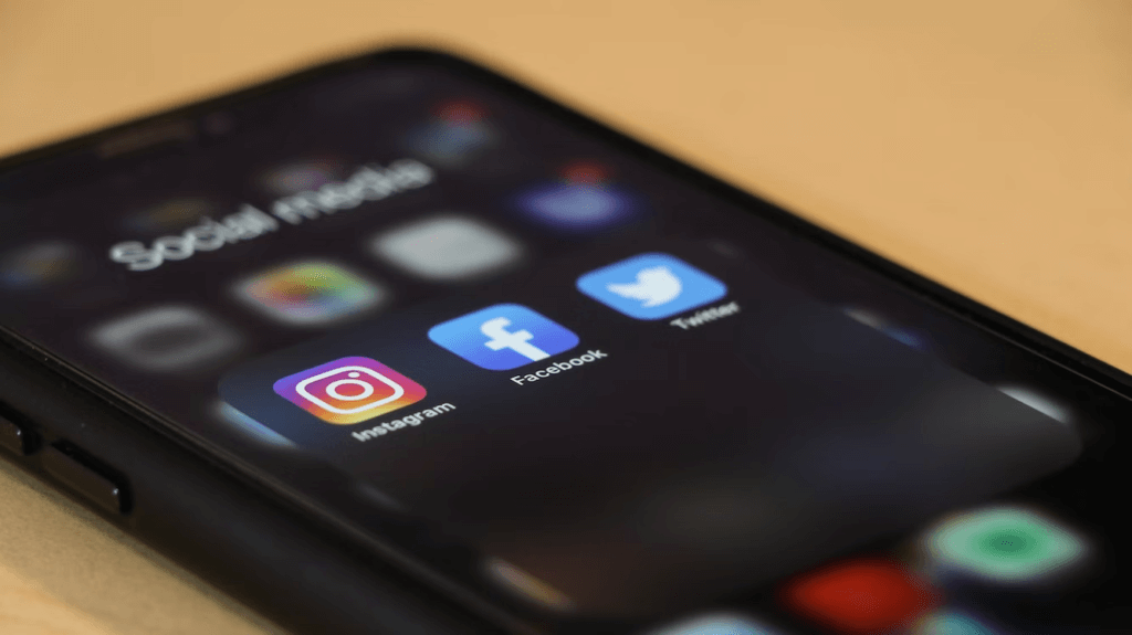 social features in fitness app